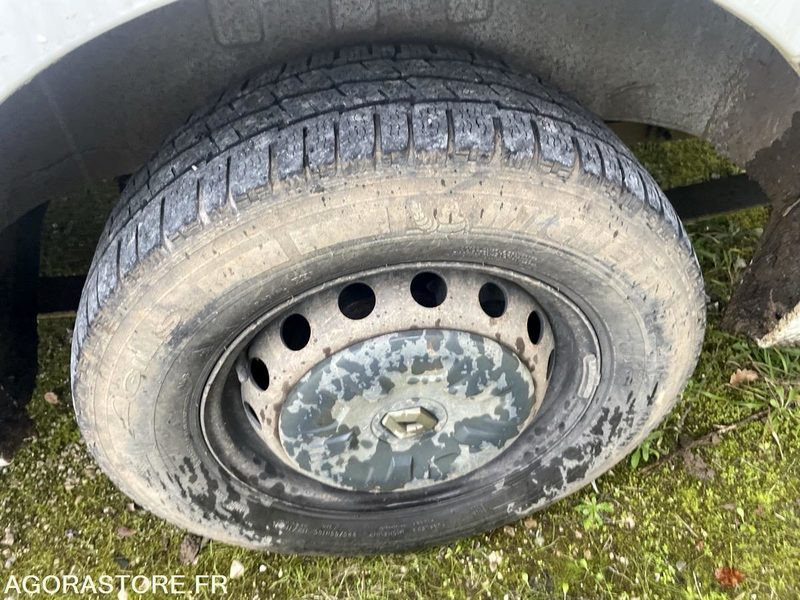 Товарен бус Renault Master - 2011 - 221285 - BP976HX: снимка 10 Товарен бус Renault Master - 2011 - 221285 - BP976HX: снимка 10