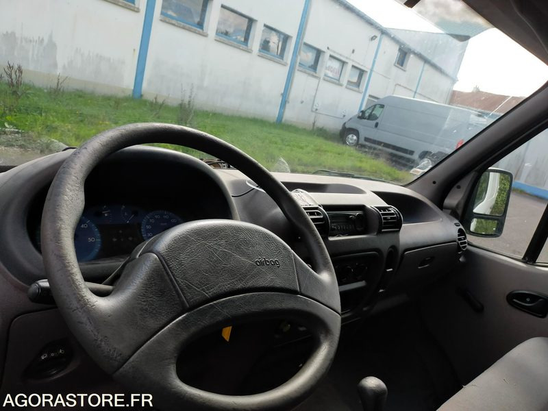 Товарен бус Renault Master DCI: снимка 9