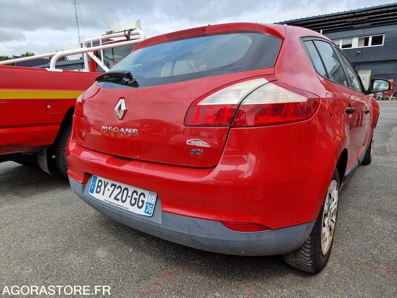 Renault Megane - BY720GG - Лек автомобил: снимка 3 Renault Megane - BY720GG - Лек автомобил: снимка 3