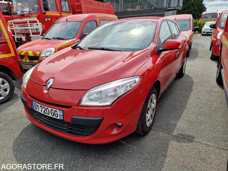 Renault Megane - BY720GG - Лек автомобил: снимка 1 Renault Megane - BY720GG - Лек автомобил: снимка 1