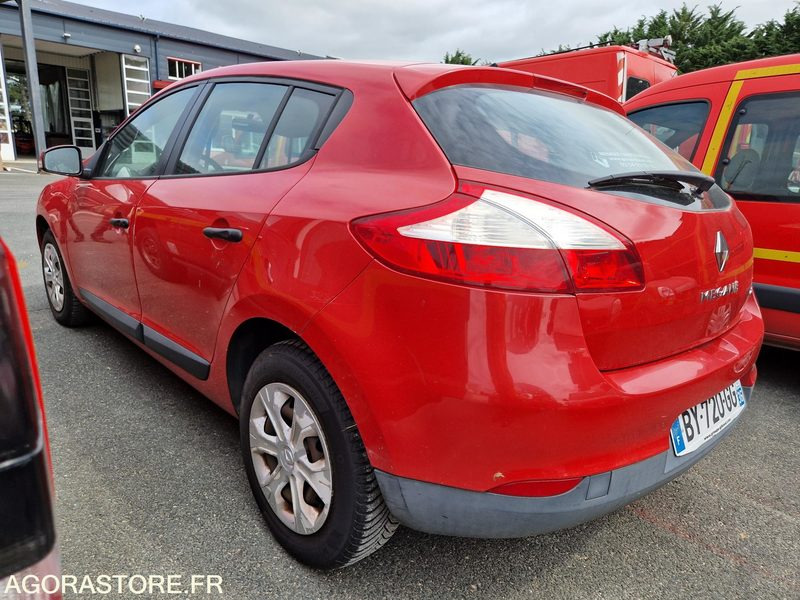 Renault Megane - BY720GG - Лек автомобил: снимка 4 Renault Megane - BY720GG - Лек автомобил: снимка 4