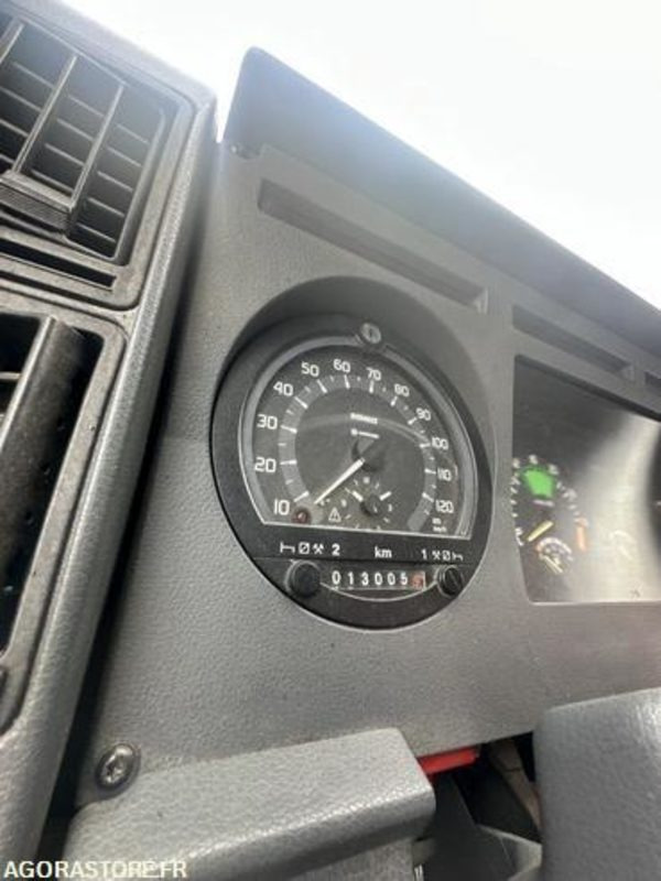 Renault S180 Midler - EA416DX - Пожарна кола: снимка 5 Renault S180 Midler - EA416DX - Пожарна кола: снимка 5