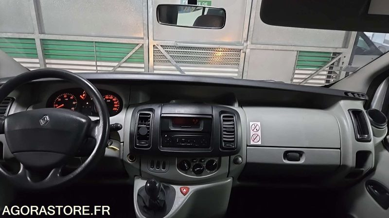 Renault Trafic - 2004 - 257907kms - 1707-XB-22 - Микробус, Пътнически бус: снимка 5 Renault Trafic - 2004 - 257907kms - 1707-XB-22 - Микробус, Пътнически бус: снимка 5