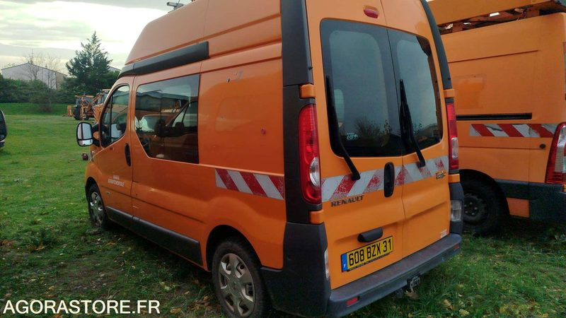 Renault Trafic - 2007 - 261796km - 608BZX31 - Товарен бус: снимка 2 Renault Trafic - 2007 - 261796km - 608BZX31 - Товарен бус: снимка 2
