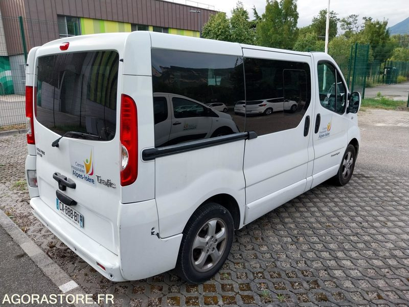 Renault Trafic - 2012 - 101452 kms - Микробус, Пътнически бус: снимка 3 Renault Trafic - 2012 - 101452 kms - Микробус, Пътнически бус: снимка 3