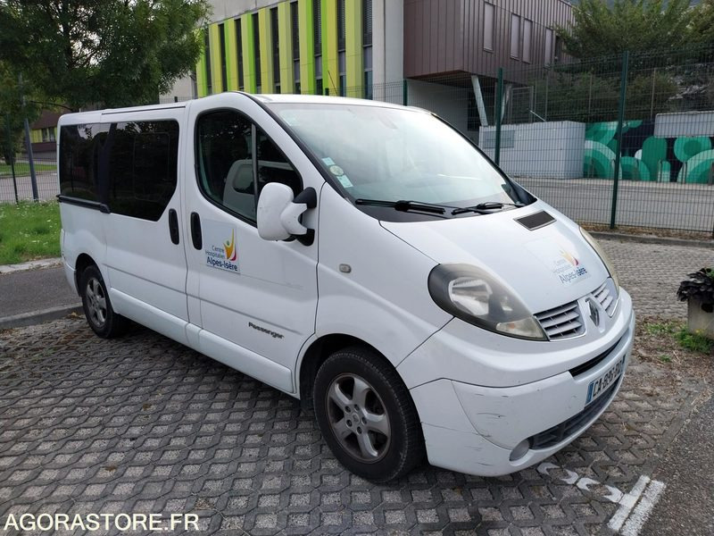 Renault Trafic - 2012 - 101452 kms - Микробус, Пътнически бус: снимка 2 Renault Trafic - 2012 - 101452 kms - Микробус, Пътнически бус: снимка 2