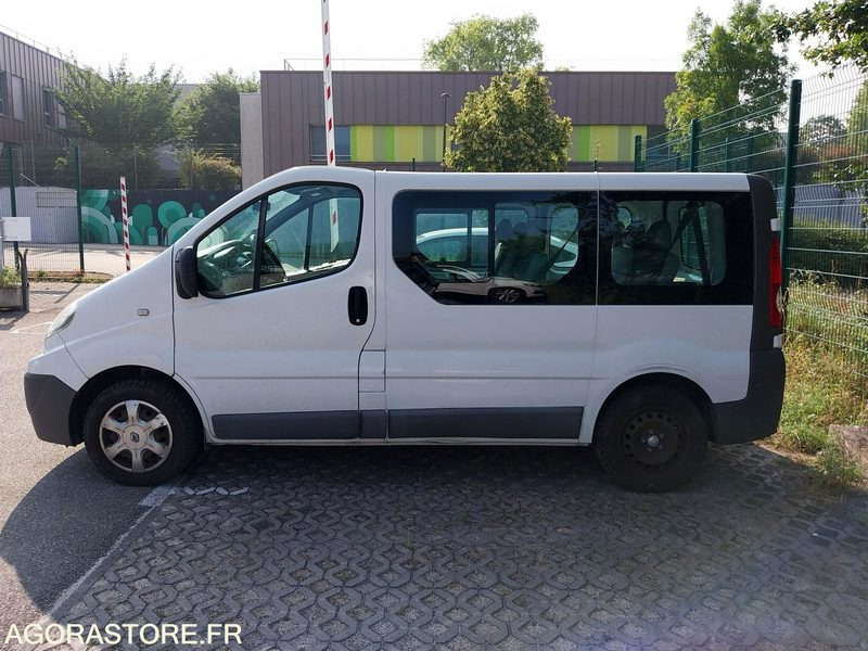 Renault Trafic 9 places DA-953-LM de 2013 avec 135 698 kms - Микробус, Пътнически бус: снимка 2 Renault Trafic 9 places DA-953-LM de 2013 avec 135 698 kms - Микробус, Пътнически бус: снимка 2