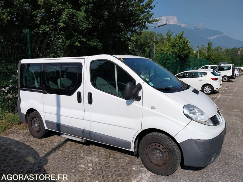 Renault Trafic 9 places DA-953-LM de 2013 avec 135 698 kms - Микробус, Пътнически бус: снимка 1 Renault Trafic 9 places DA-953-LM de 2013 avec 135 698 kms - Микробус, Пътнически бус: снимка 1