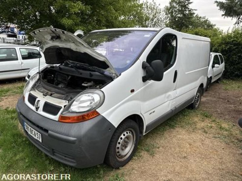 Renault Trafic - 981BCA57 - Товарен бус: снимка 2 Renault Trafic - 981BCA57 - Товарен бус: снимка 2