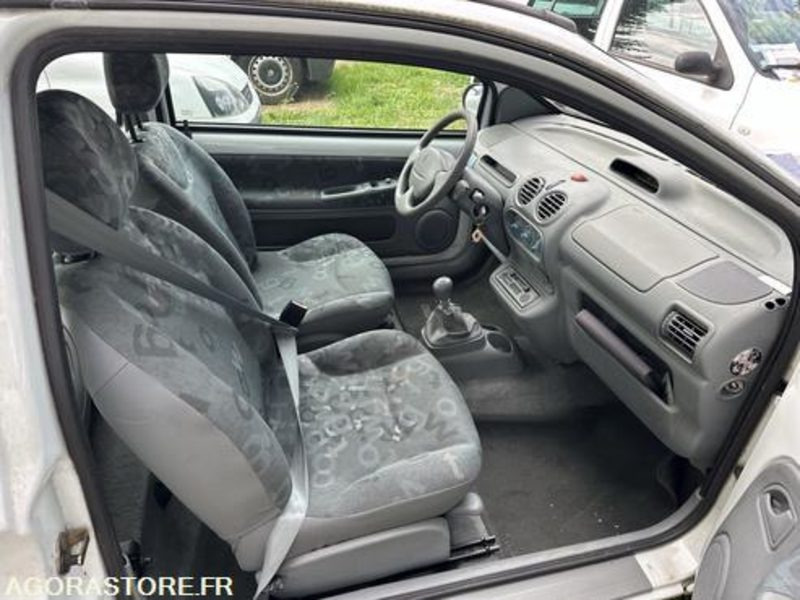 Renault Twingo - 731BHH57 - Лек автомобил: снимка 3 Renault Twingo - 731BHH57 - Лек автомобил: снимка 3