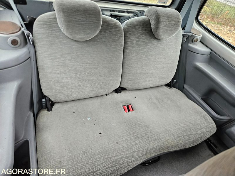 Renault Twingo - Лек автомобил: снимка 5 Renault Twingo - Лек автомобил: снимка 5