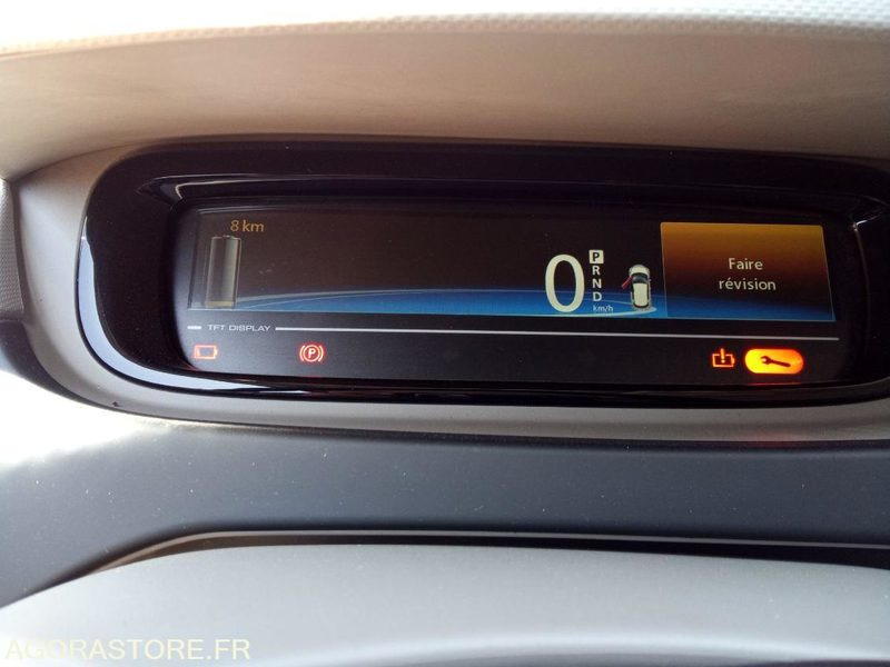Renault ZOE année 2013 - Лек автомобил: снимка 2 Renault ZOE année 2013 - Лек автомобил: снимка 2