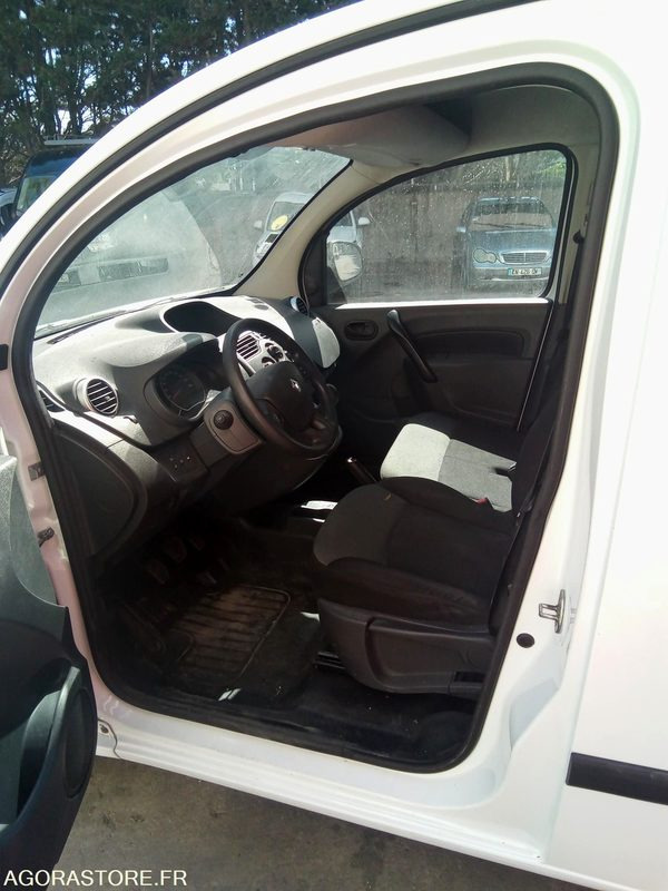 Малък ван Renault maxi Kangoo 1.5 dci  90 CV  3 places clim - 2018 - 136 207km: снимка 6
