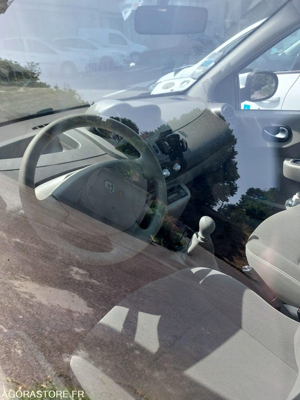 Renaut Twingo AW899MR de 2011 - 44374km - Лек автомобил: снимка 3 Renaut Twingo AW899MR de 2011 - 44374km - Лек автомобил: снимка 3