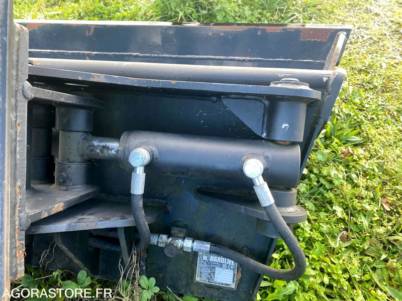 Godet curage orientable pour pelle 4T à 6T NEUF - Резервни части за Строителна техника: снимка 4 Godet curage orientable pour pelle 4T à 6T NEUF - Резервни части за Строителна техника: снимка 4