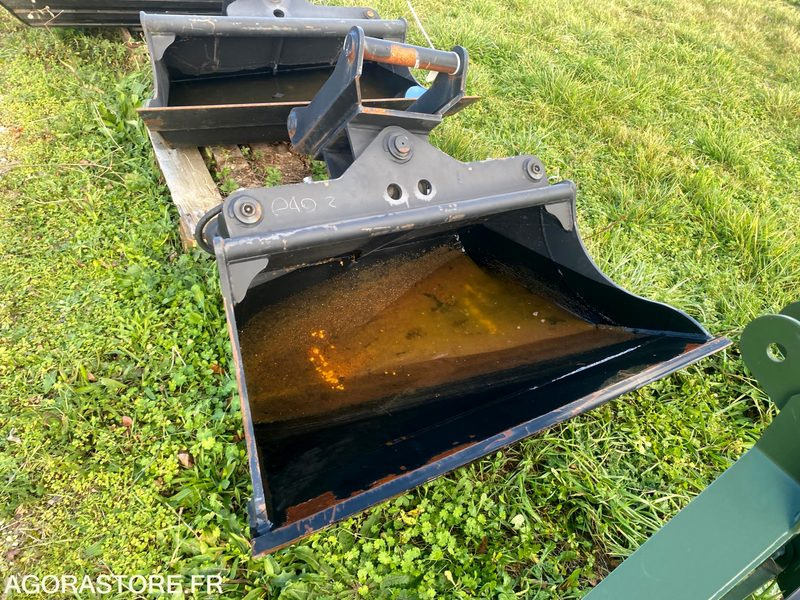 Godet curage orientable pour pelle 4T à 6T NEUF - Резервни части за Строителна техника: снимка 2 Godet curage orientable pour pelle 4T à 6T NEUF - Резервни части за Строителна техника: снимка 2