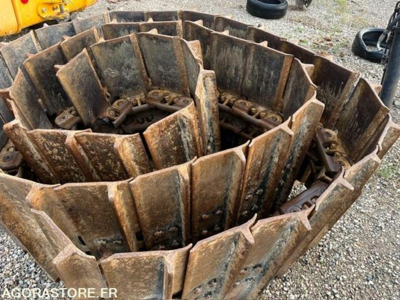 PAIRE DE CHENILLES CATERPILLAR D6N - Резервни части за Строителна техника: снимка 4 PAIRE DE CHENILLES CATERPILLAR D6N - Резервни части за Строителна техника: снимка 4