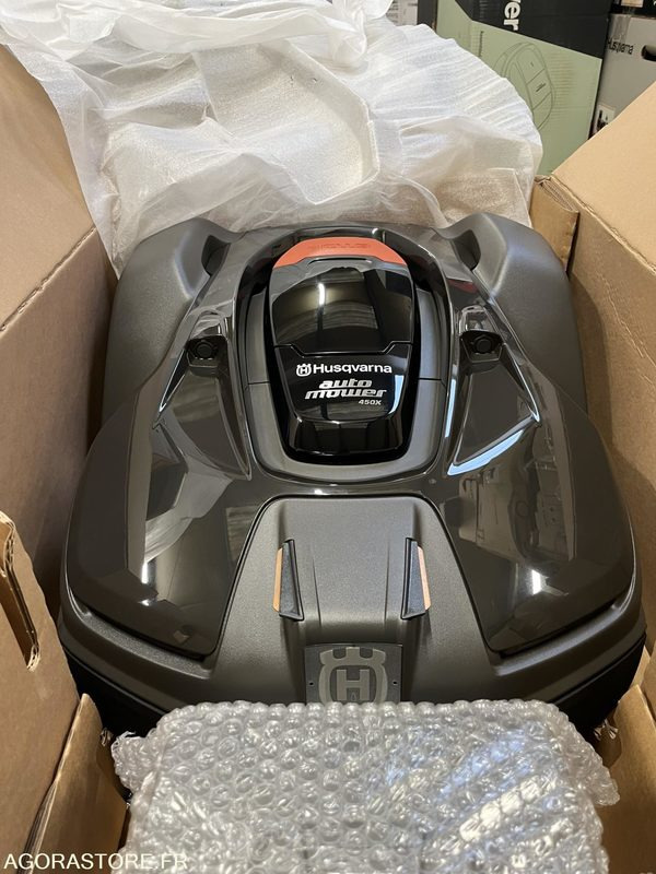 Robot Husqvarna 450X neuf en carton garantie 2 ans + kit installation - Косачка за трева: снимка 3 Robot Husqvarna 450X neuf en carton garantie 2 ans + kit installation - Косачка за трева: снимка 3