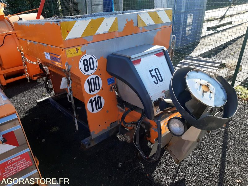 SALEUSE - SCHMIDT - STRATOS B 15-15 VAT - 2003 - Машина за разпръскване на сол/ Пясък: снимка 2 SALEUSE - SCHMIDT - STRATOS B 15-15 VAT - 2003 - Машина за разпръскване на сол/ Пясък: снимка 2