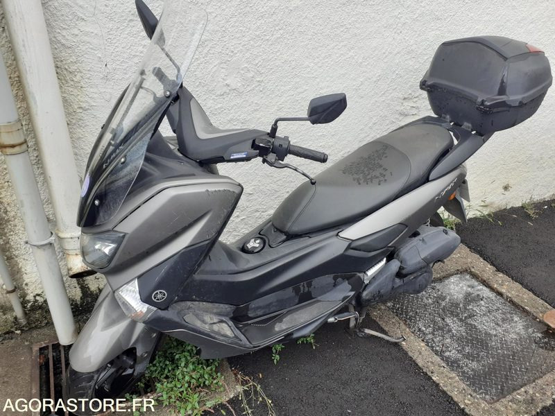 SCOOTER YAMAHA NMAX 125 - Мотоциклет: снимка 1 SCOOTER YAMAHA NMAX 125 - Мотоциклет: снимка 1