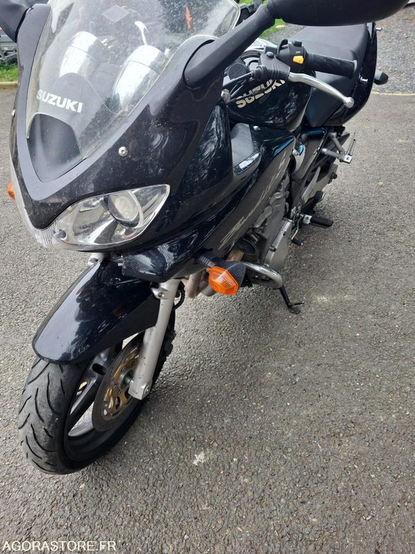 SUZUKI-600-BANDIT-S-2000-A2 - Мотоциклет: снимка 4 SUZUKI-600-BANDIT-S-2000-A2 - Мотоциклет: снимка 4