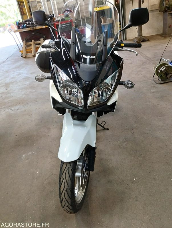 SUZUKI DL650 VSTROM 16500kms - 2009 - Мотоциклет: снимка 3 SUZUKI DL650 VSTROM 16500kms - 2009 - Мотоциклет: снимка 3