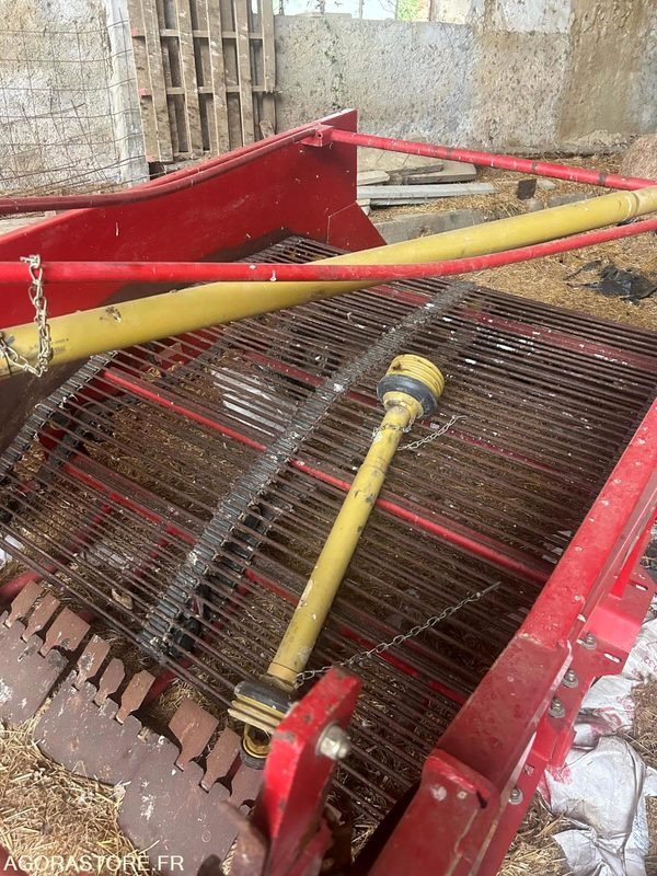 Arracheuse GRIMME - 2016 - BON ETAT GENERAL - Селскостопанска техника: снимка 2 Arracheuse GRIMME - 2016 - BON ETAT GENERAL - Селскостопанска техника: снимка 2