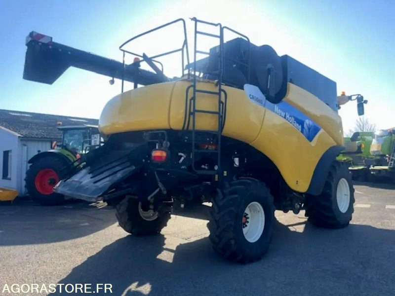 Селскостопанска техника MOISSONNEUSE NEW HOLLAND CR 9060 - 2007 / 3515H: снимка 12 Селскостопанска техника MOISSONNEUSE NEW HOLLAND CR 9060 - 2007 / 3515H: снимка 12