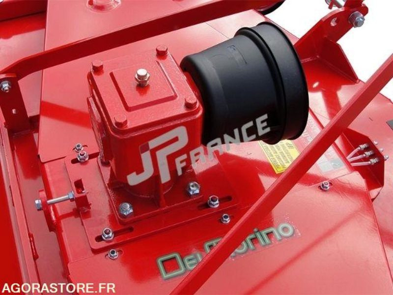 TONDEUSE 2M15 ÉJECTION ARRIÈRE AVEC CARDAN - Косачка за трева: снимка 4 TONDEUSE 2M15 ÉJECTION ARRIÈRE AVEC CARDAN - Косачка за трева: снимка 4