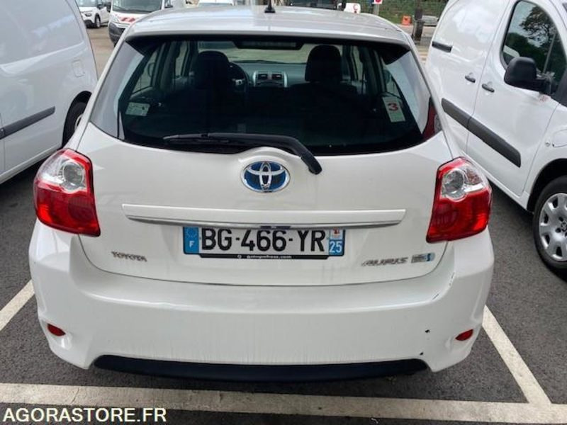 TOYOTA AURIS HYBRIDE ESSENCE (PAR1405) - Лек автомобил: снимка 3 TOYOTA AURIS HYBRIDE ESSENCE (PAR1405) - Лек автомобил: снимка 3