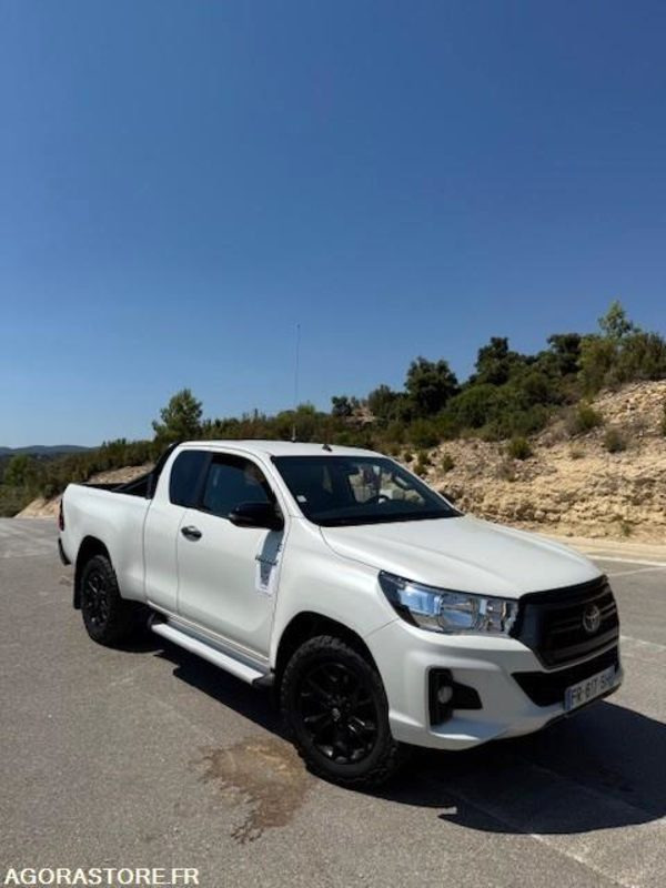 TOYOTA HILUX 43265 kms 2020 - Пикап: снимка 3 TOYOTA HILUX 43265 kms 2020 - Пикап: снимка 3