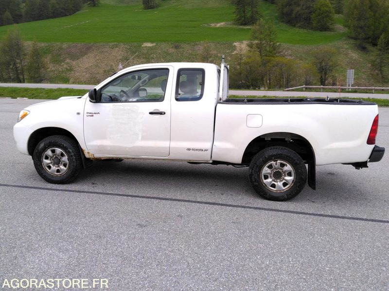 TOYOTA HILUX - Бус самосвал: снимка 4 TOYOTA HILUX - Бус самосвал: снимка 4