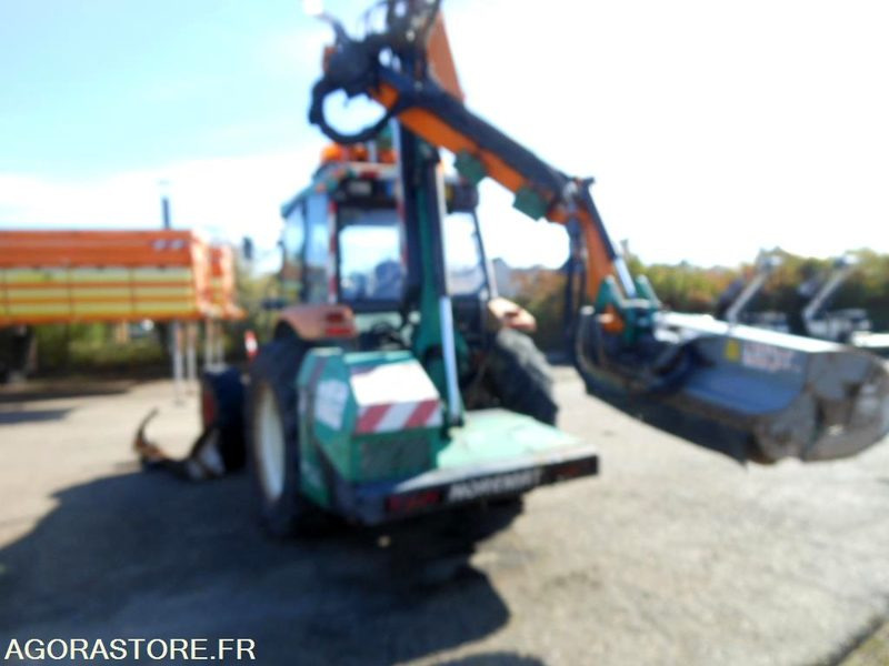TRACTEUR AGRICOLE RENAULT ERGOS 446 (DD123) + DEBROUSSAILLEUSE 5M (MC123) - Трактор: снимка 4 TRACTEUR AGRICOLE RENAULT ERGOS 446 (DD123) + DEBROUSSAILLEUSE 5M (MC123) - Трактор: снимка 4
