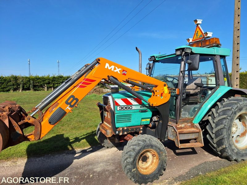 TRACTEUR CHARGEUR MASSEY FERGUSON - 1998 - 13654Heures - Трактор: снимка 2 TRACTEUR CHARGEUR MASSEY FERGUSON - 1998 - 13654Heures - Трактор: снимка 2