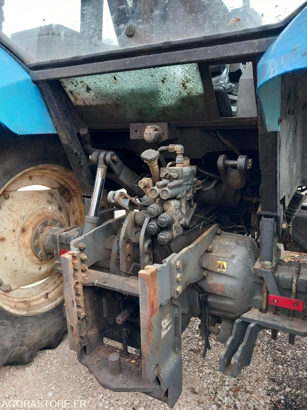 TRACTEUR NEW HOLLAND - Трактор: снимка 3 TRACTEUR NEW HOLLAND - Трактор: снимка 3