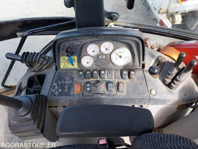 TRACTOPELLE CATERPILLAR 444 E - Багер-товарач: снимка 3 TRACTOPELLE CATERPILLAR 444 E - Багер-товарач: снимка 3