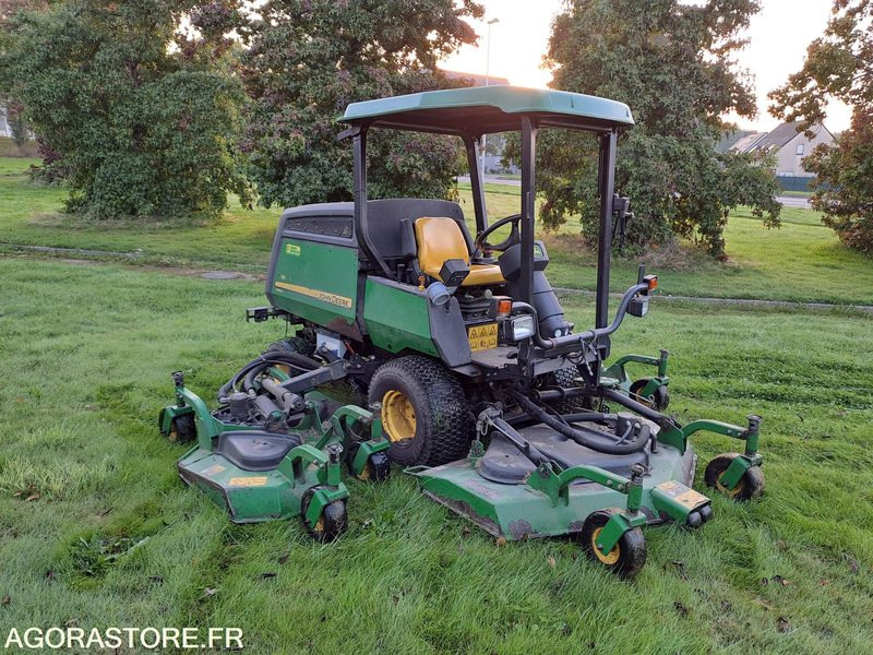 Tondeuse John Deere 1600 turbo wam - Косачка за трева: снимка 1 Tondeuse John Deere 1600 turbo wam - Косачка за трева: снимка 1