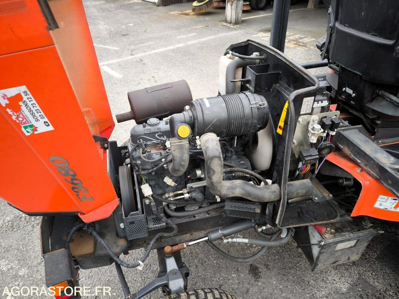 Tondeuse KUBOTA F3680 3688 heures 2013 - Косачка за трева: снимка 3 Tondeuse KUBOTA F3680 3688 heures 2013 - Косачка за трева: снимка 3
