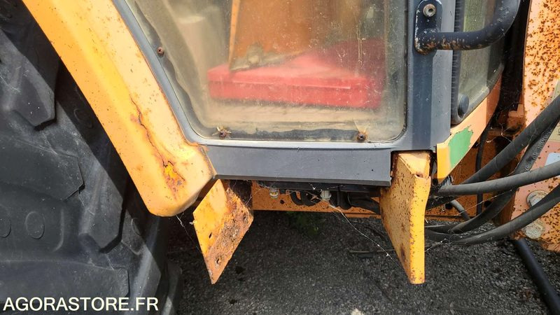 Tracteur chargeur JOHN DEER 651 - 2000 - Трактор: снимка 4 Tracteur chargeur JOHN DEER 651 - 2000 - Трактор: снимка 4