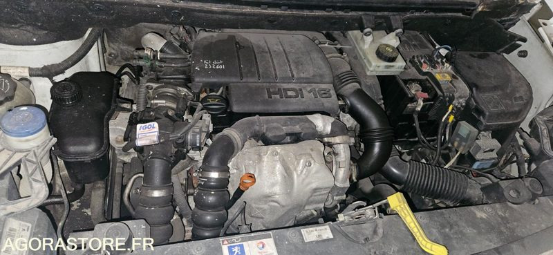 VEHICULE FRIGORIFIQUE PEUGEOT PARTNER AB519FR - Малък ван: снимка 2 VEHICULE FRIGORIFIQUE PEUGEOT PARTNER AB519FR - Малък ван: снимка 2