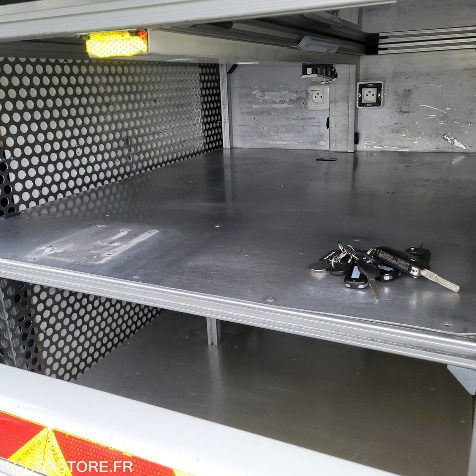 VOLKSWAGEN AMAROCK - Пикап: снимка 3 VOLKSWAGEN AMAROCK - Пикап: снимка 3