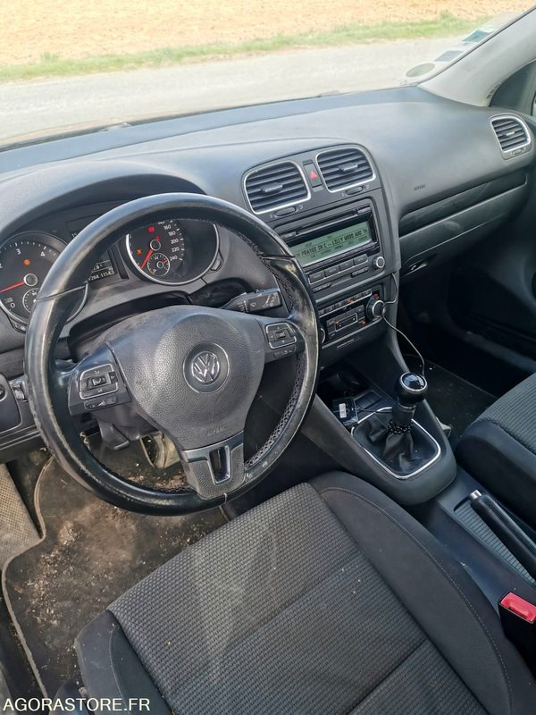 VOLKSWAGEN GOLF 6 - 2009 - 258 371kms - Лек автомобил: снимка 5 VOLKSWAGEN GOLF 6 - 2009 - 258 371kms - Лек автомобил: снимка 5