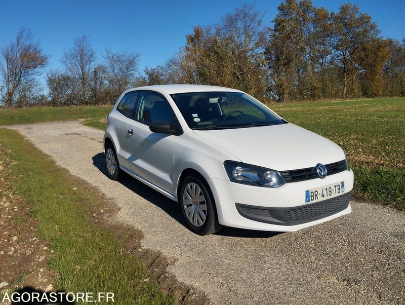 VOLKSWAGEN POLO 1.2 TDI - 149000 KILOMETRE - ANNÉE 2011 - Лек автомобил: снимка 2 VOLKSWAGEN POLO 1.2 TDI - 149000 KILOMETRE - ANNÉE 2011 - Лек автомобил: снимка 2