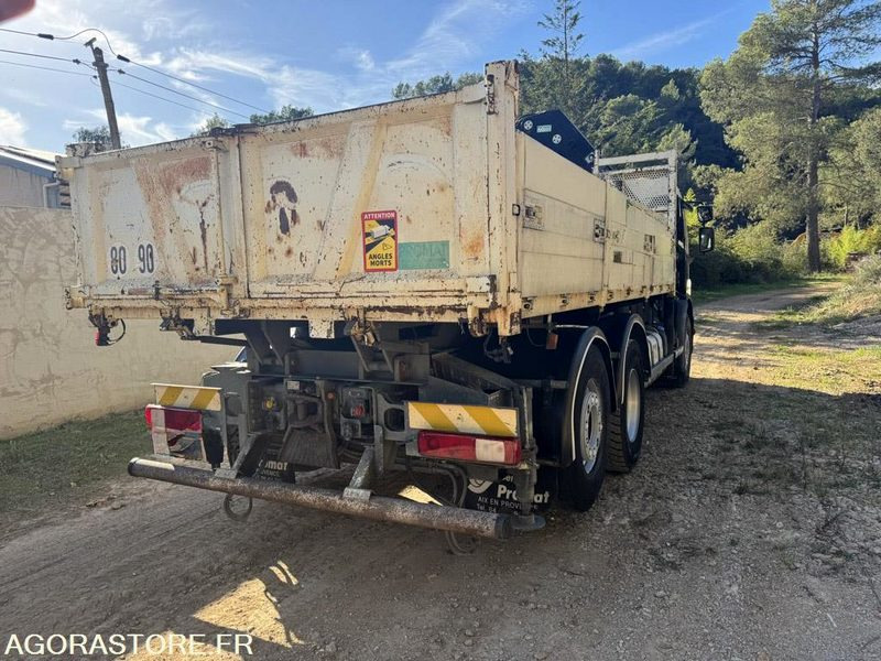 VOLVO 6x2 GRUE HIAB 244-E6 JIB 45X-3 - 2009 - 88 000km - Самосвал камион: снимка 5 VOLVO 6x2 GRUE HIAB 244-E6 JIB 45X-3 - 2009 - 88 000km - Самосвал камион: снимка 5