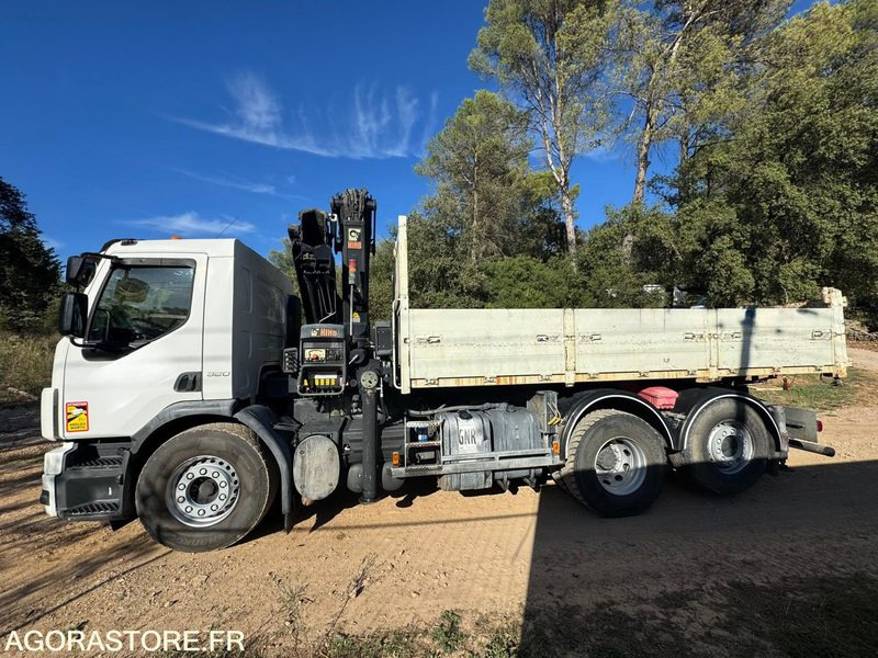 VOLVO 6x2 GRUE HIAB 244-E6 JIB 45X-3 - 2009 - 88 000km - Самосвал камион: снимка 3 VOLVO 6x2 GRUE HIAB 244-E6 JIB 45X-3 - 2009 - 88 000km - Самосвал камион: снимка 3