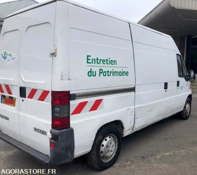 Véhicule PEUGEOT BOXER 2001 NON ROULANT EN L'ETAT - Малък ван: снимка 3 Véhicule PEUGEOT BOXER 2001 NON ROULANT EN L'ETAT - Малък ван: снимка 3