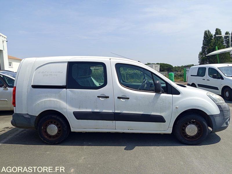Véhicule utilitaire CITROËN Berlingo - Малък ван: снимка 2 Véhicule utilitaire CITROËN Berlingo - Малък ван: снимка 2
