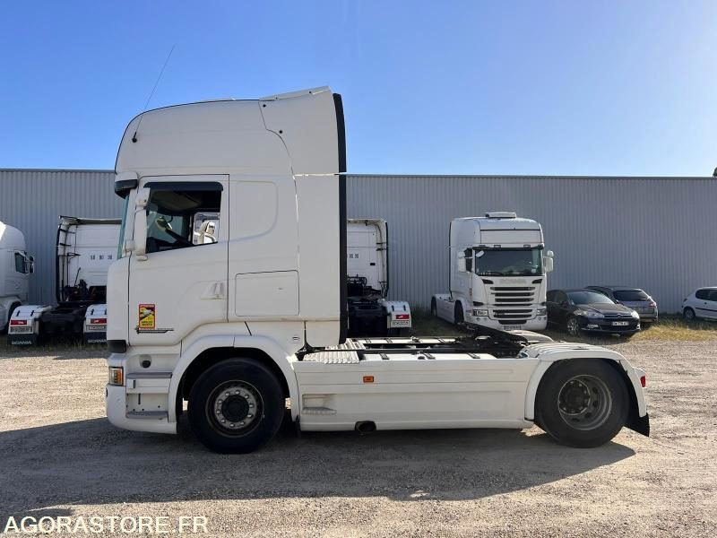 SCANIA R490 - 2017 - 975 000 KM - Влекач: снимка 4 SCANIA R490 - 2017 - 975 000 KM - Влекач: снимка 4