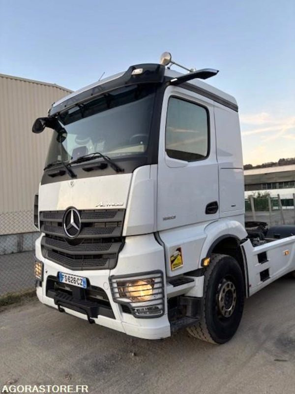 TRACTEUR 4X2 MERCEDES ACTROS 1853 2020 430 000 KM - Влекач: снимка 1 TRACTEUR 4X2 MERCEDES ACTROS 1853 2020 430 000 KM - Влекач: снимка 1