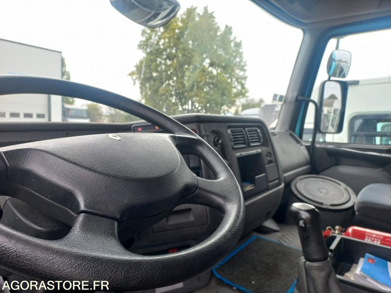TRACTEUR RENAULT TRUCKS AVEC POMPE DK258VR (vente uniquement export) - Влекач: снимка 5 TRACTEUR RENAULT TRUCKS AVEC POMPE DK258VR (vente uniquement export) - Влекач: снимка 5